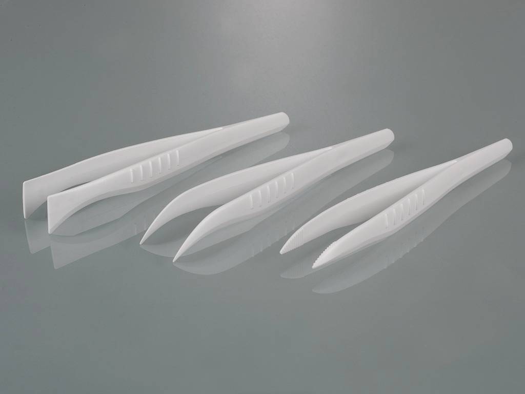 [4670763] Forcep, PS, broad tip, 130 mm, sterile