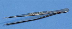 Forcep, straight, sharp, 130mm