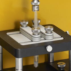 Syringe testing jig