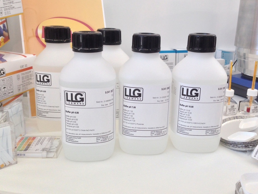 Buffer, technical, LLG, pH 9,00 ±0,01, 20°C, 1000 mL
