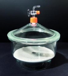 [9042741] LLG-Desiccator w/stopcock + porcelain plate, 200mm