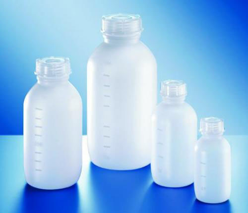 [9073346] Bottles, medium neck, HDPE, gr aduated, with PP ca