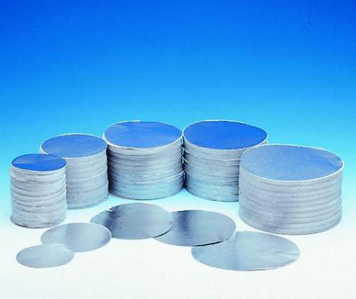 [9106212] Round aluminium discs, interle aved with tissue pa